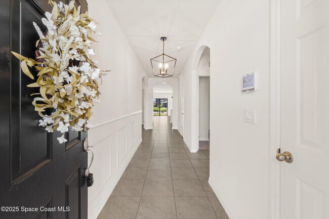 Building Photo - 1854 Capital Dr