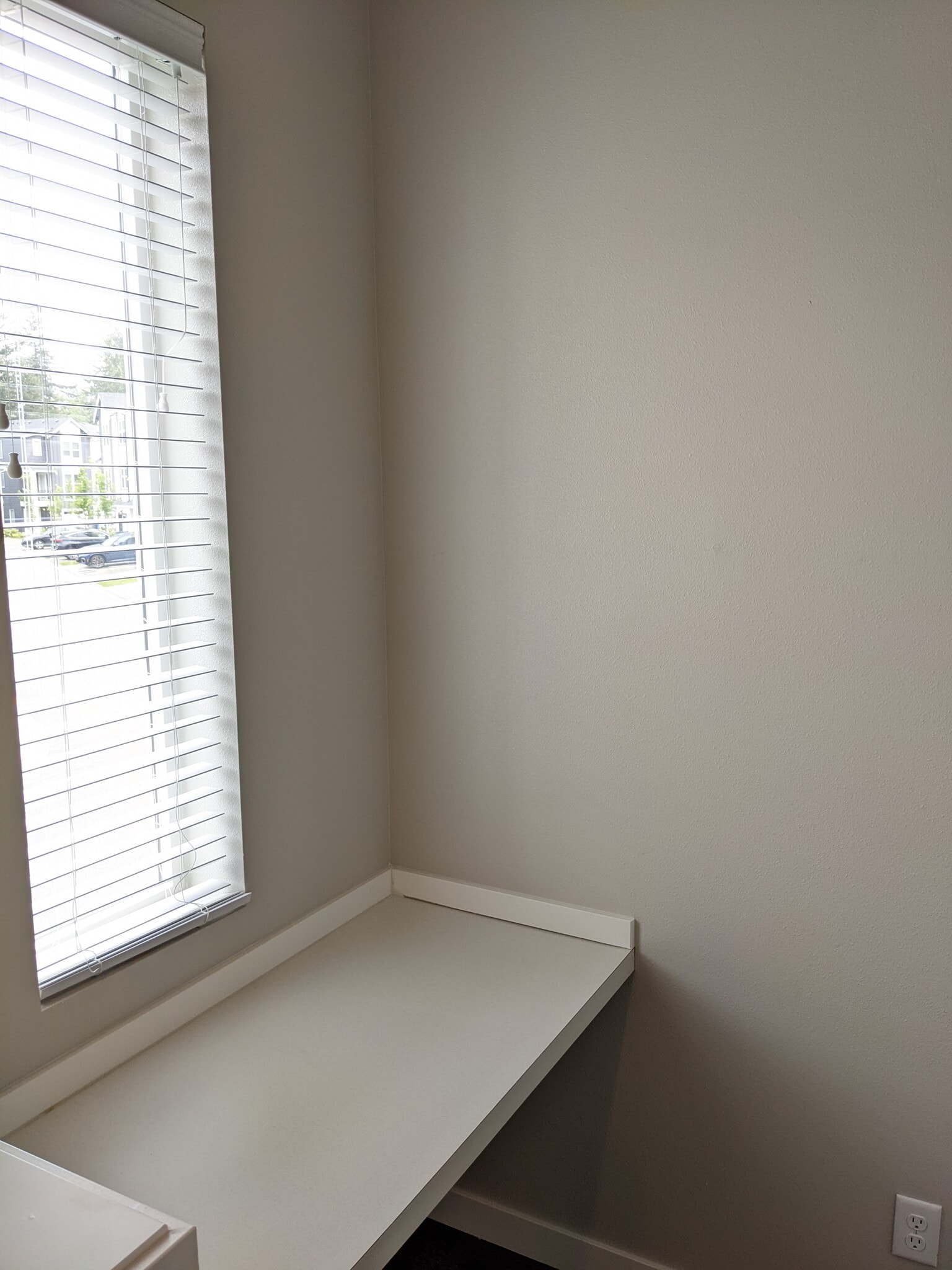 Building Photo - 13717 Admiralty Way