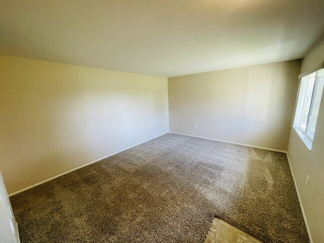 Building Photo - 27127 Sun City Blvd