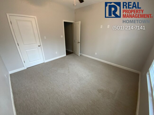 Building Photo - 4100 Driskill Dr