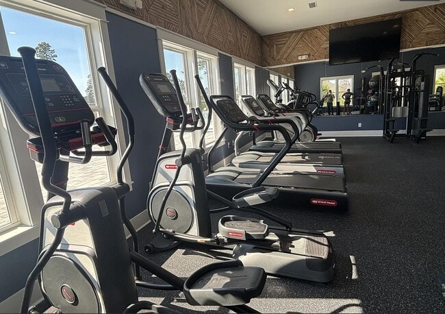 Building Photo - 45 Splendor Run