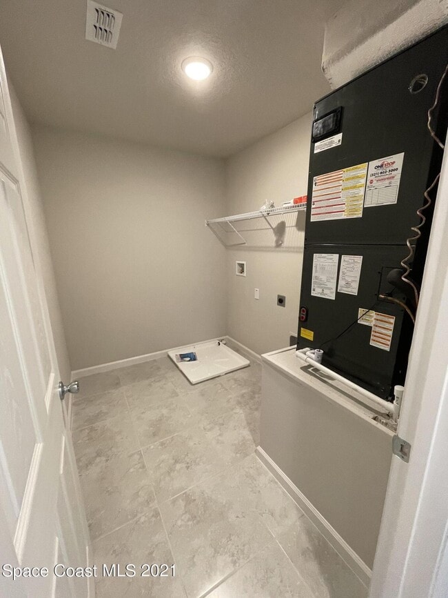 Building Photo - 655 Boughton Way