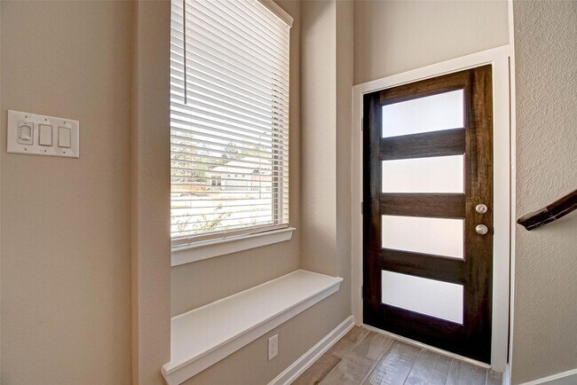 Building Photo - 315 N Spotted Fern Dr