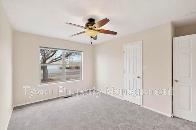 Building Photo - 10139 Arroyo Crest Dr NW