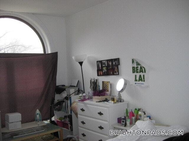 Building Photo - 33 Egremont Rd