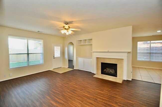 Building Photo - 12315 Field Brook Ct