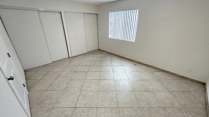 Building Photo - 5541 Fulcher Ave