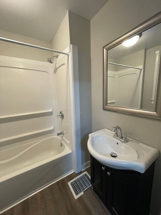 Building Photo - 1315 Morton St