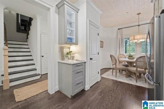 Building Photo - 3009 Vestavia Terrace Dr
