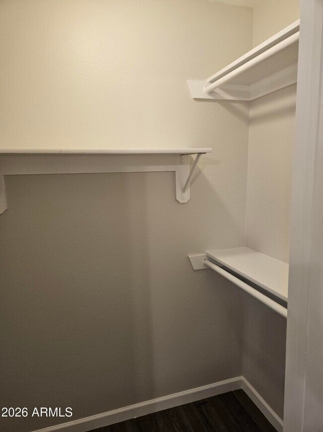 Building Photo - 30 E Brown Rd