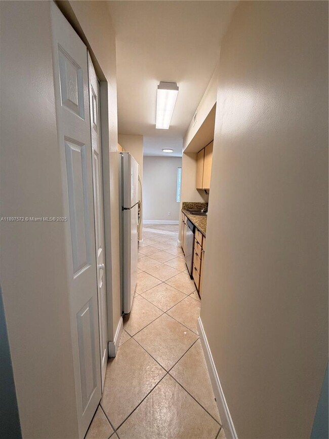 Building Photo - 15320 SW 106th Terrace