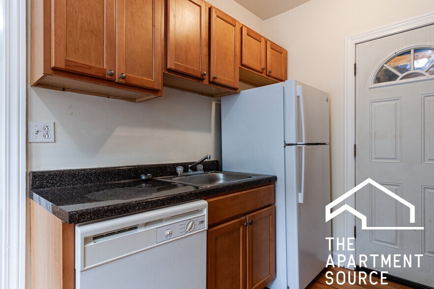 Building Photo - 3817 N Fremont St