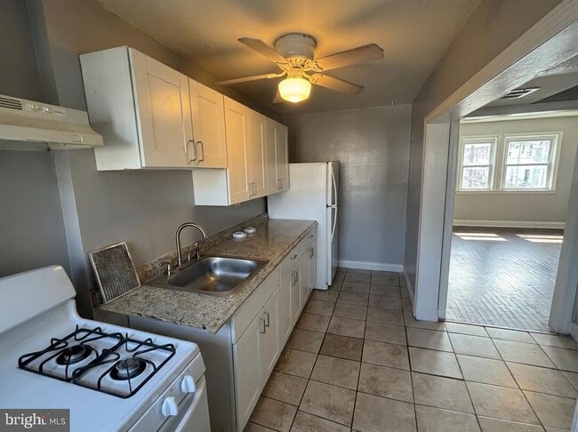 Building Photo - 1616 Plum St