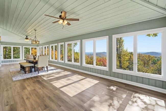 Building Photo - FULLY FURNISHED! Magnificent Panoramic Views!!