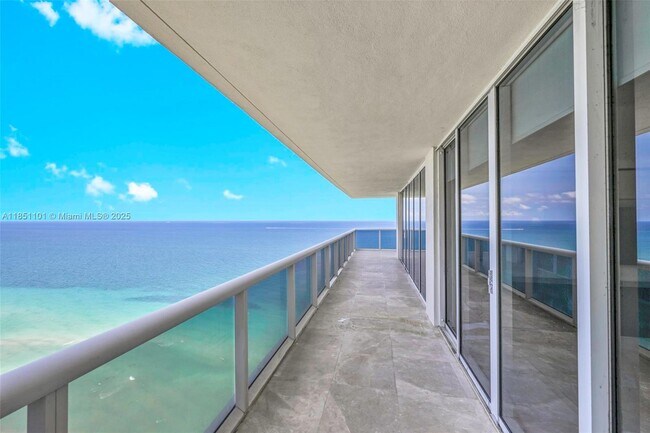 Building Photo - 1830 S Ocean Dr