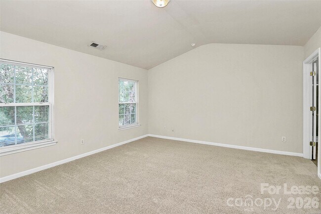 Building Photo - 10741 Mountain Springs Dr