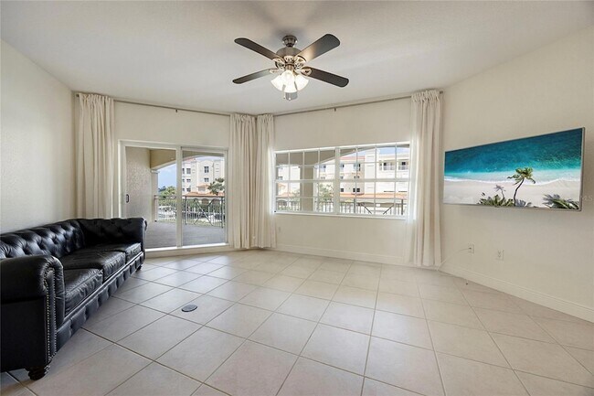 Building Photo - 14041 Bellagio Way