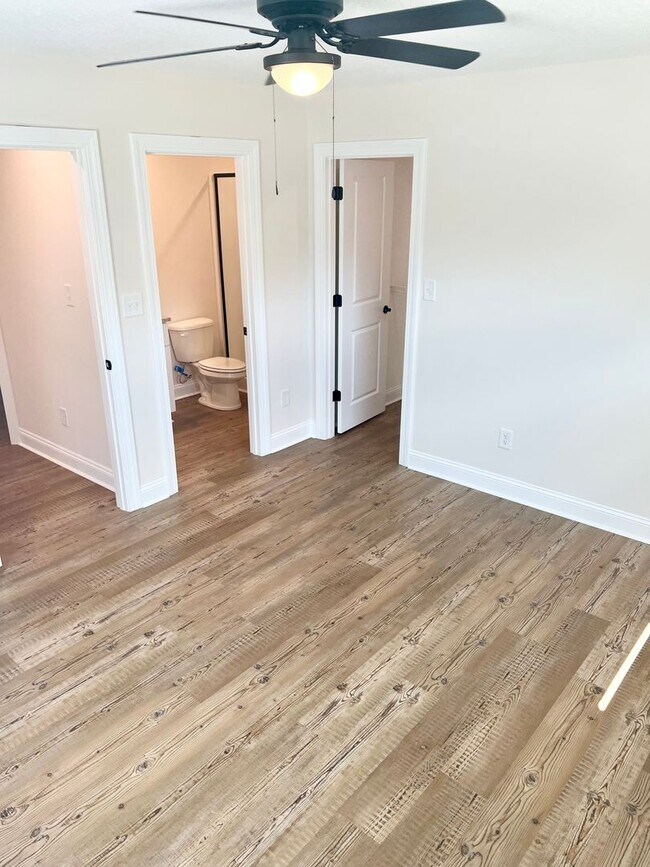 Building Photo - MOVE IN READY! BEAUTIFUL NEW home!!! ??? 3 Bedrooms, 2.5 Baths with garage