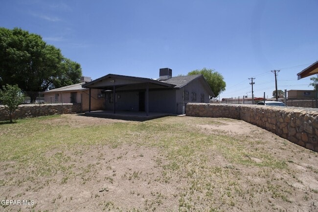 Building Photo - 9604 Gaza Dr