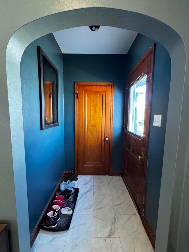 Building Photo - 3667 E Layton Ave