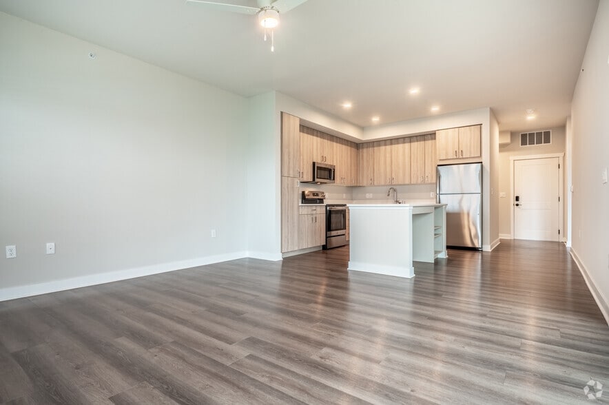 1BR, 1BA - 832SF - Living Room - Heyday Sun Prairie