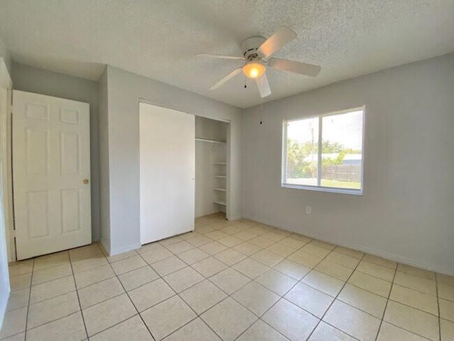 Building Photo - 4504 Ballentine Ct