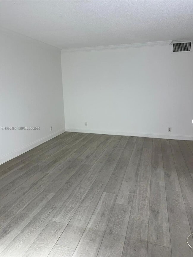 Building Photo - 2008 Jackson St