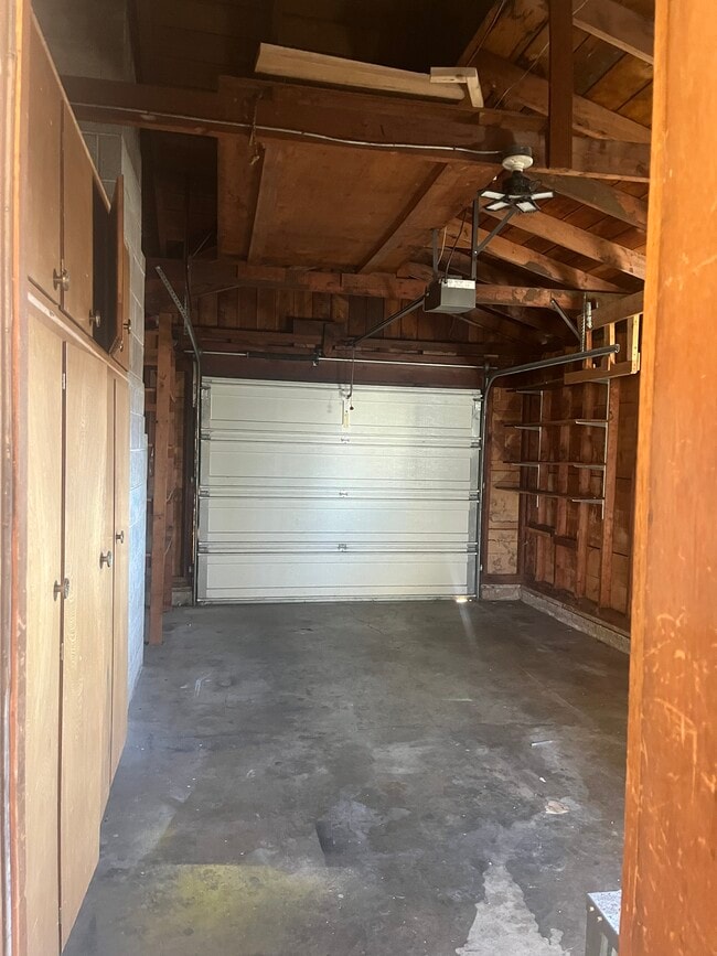 Building Photo - 7108 Tennessee Ln