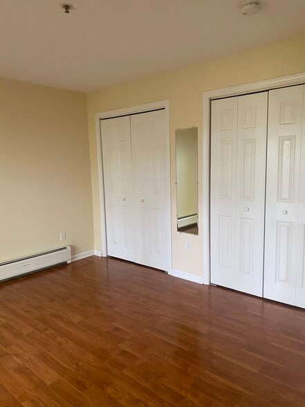 Building Photo - 287 Hildred Dr