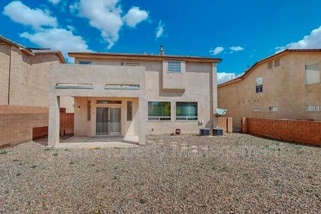 Building Photo - 2420 Falesco Dr SE