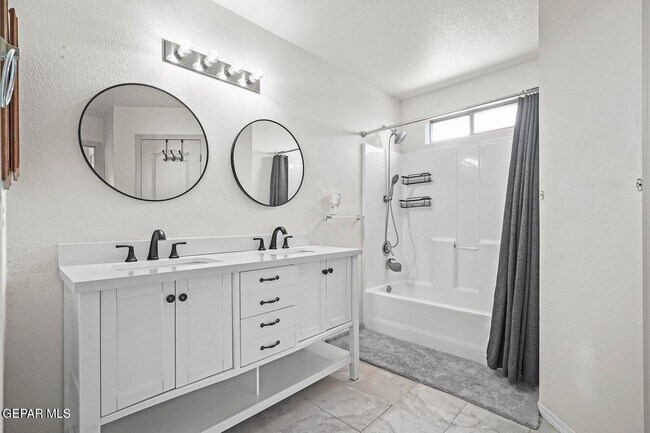 Building Photo - 14236 Rattler Point Dr