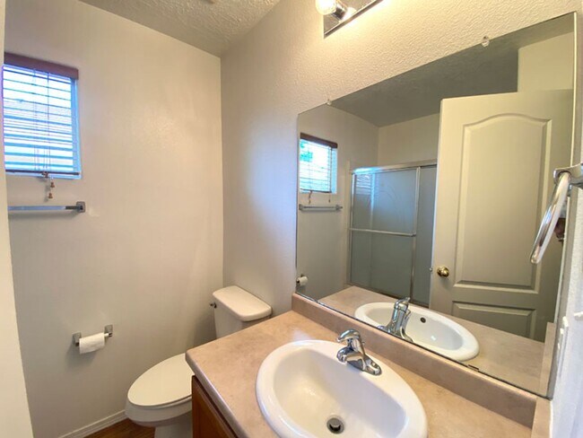 Building Photo - Cute home in Sonoma Ranch
