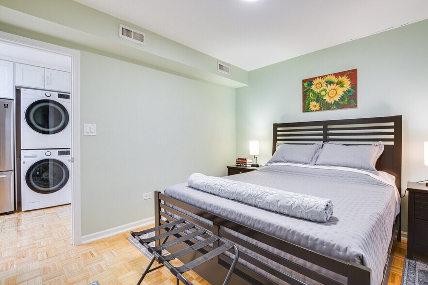 Building Photo - 4319 N Central Ave