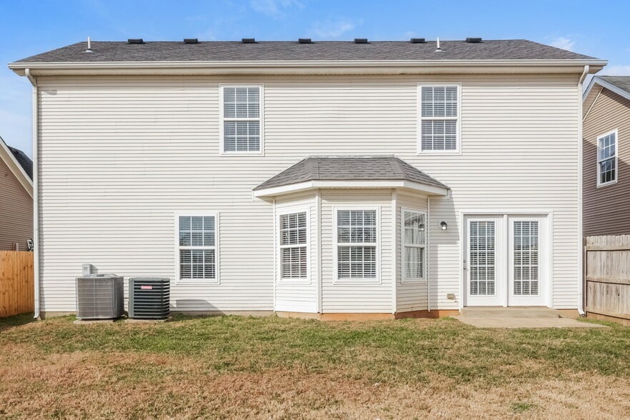 Building Photo - 2722 Apostle Ln