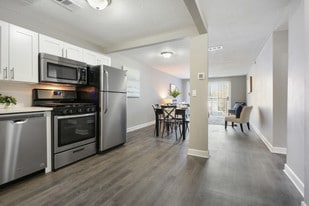 Newly Updated Kitchens - 4117 The Flats