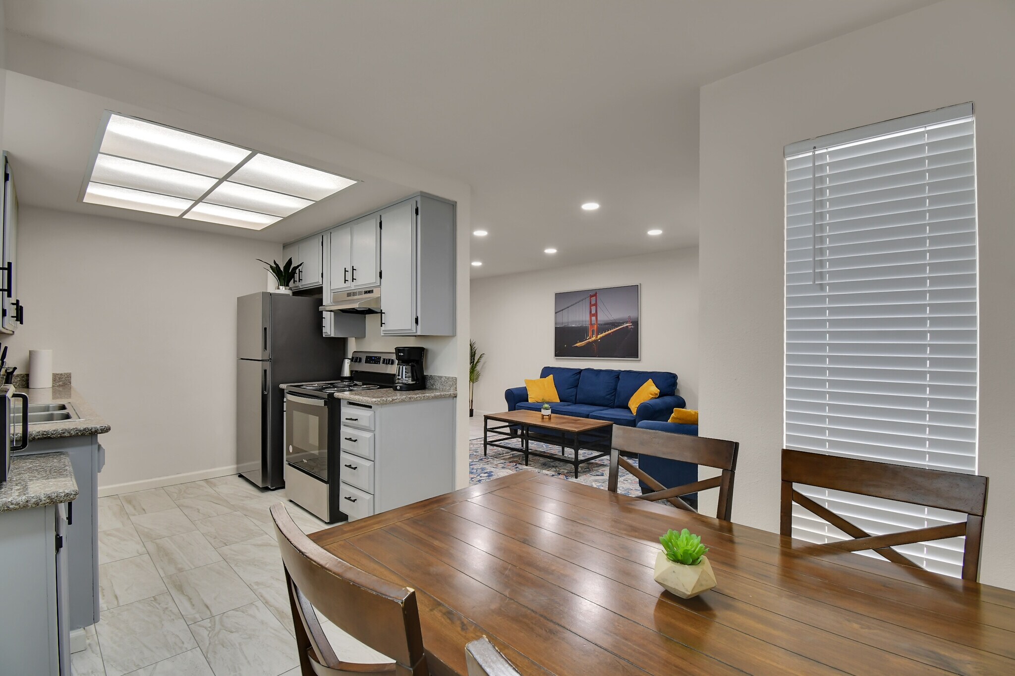 Building Photo - 1104 F St