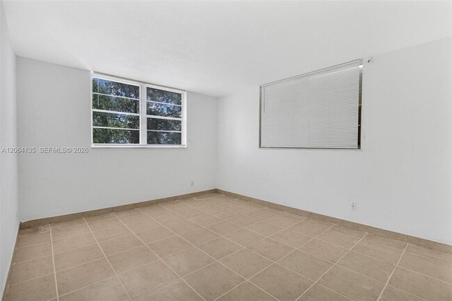 Building Photo - 1465 NE 123rd St