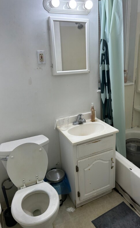 Building Photo - 211 Park Dr