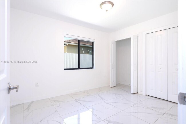 Building Photo - 2492 NW 44th St