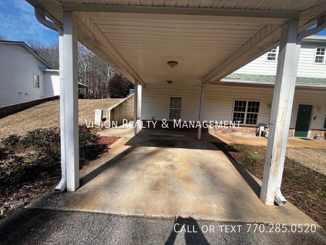 Building Photo - 123 Kaiser St