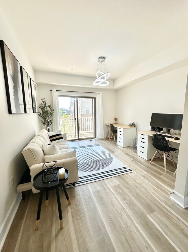 Building Photo - 10338 Ratcliffe Trl