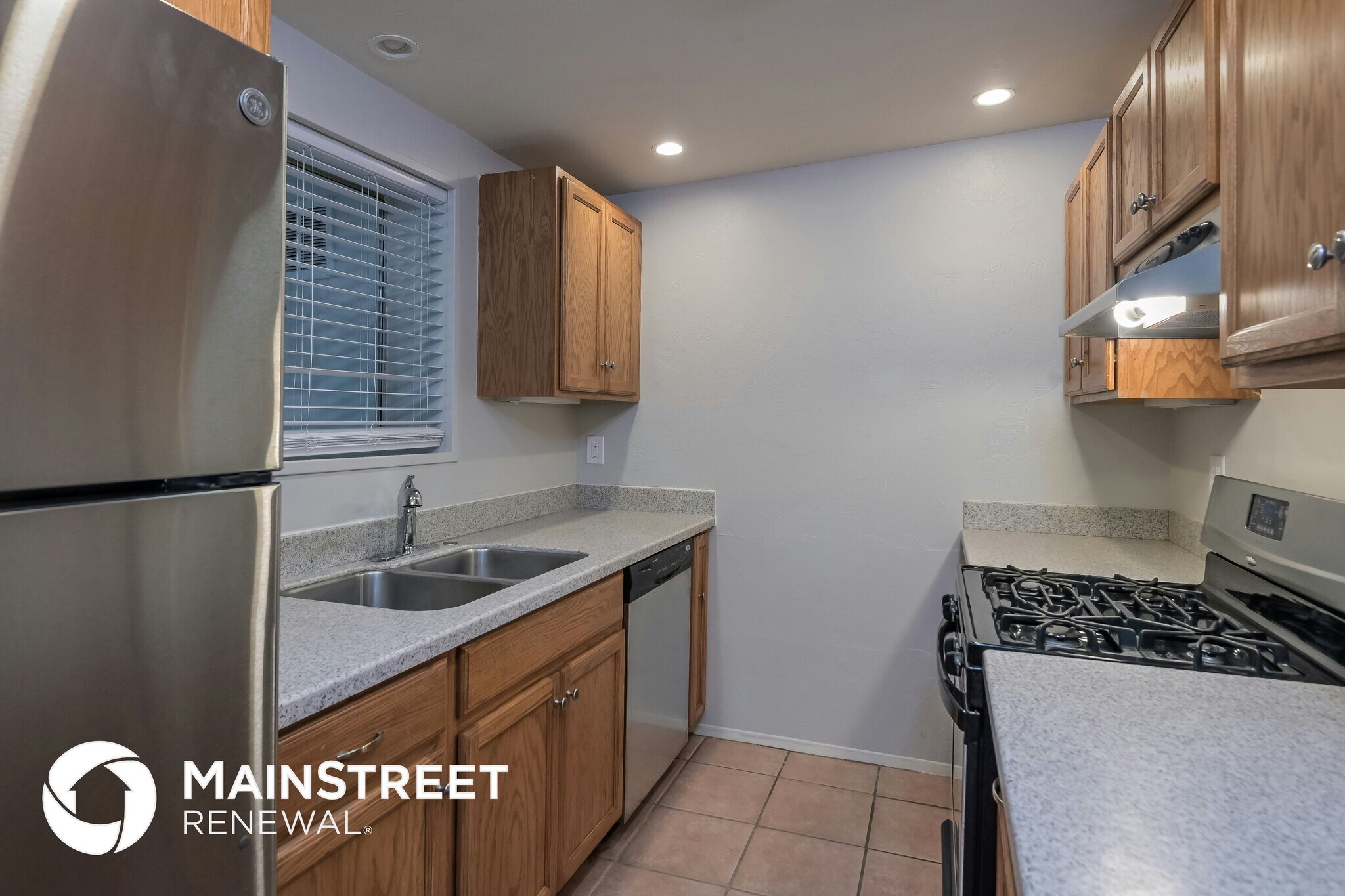 Building Photo - 7651 E Poinciana Dr