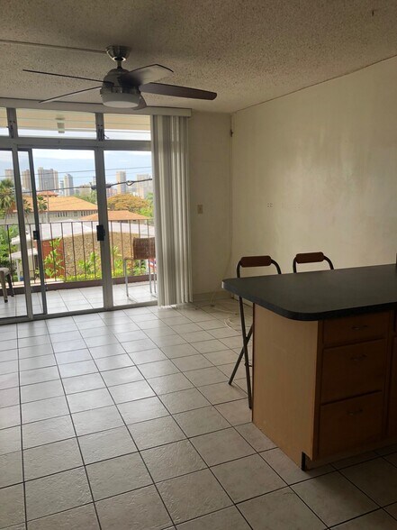 Building Photo - 1914 University Ave