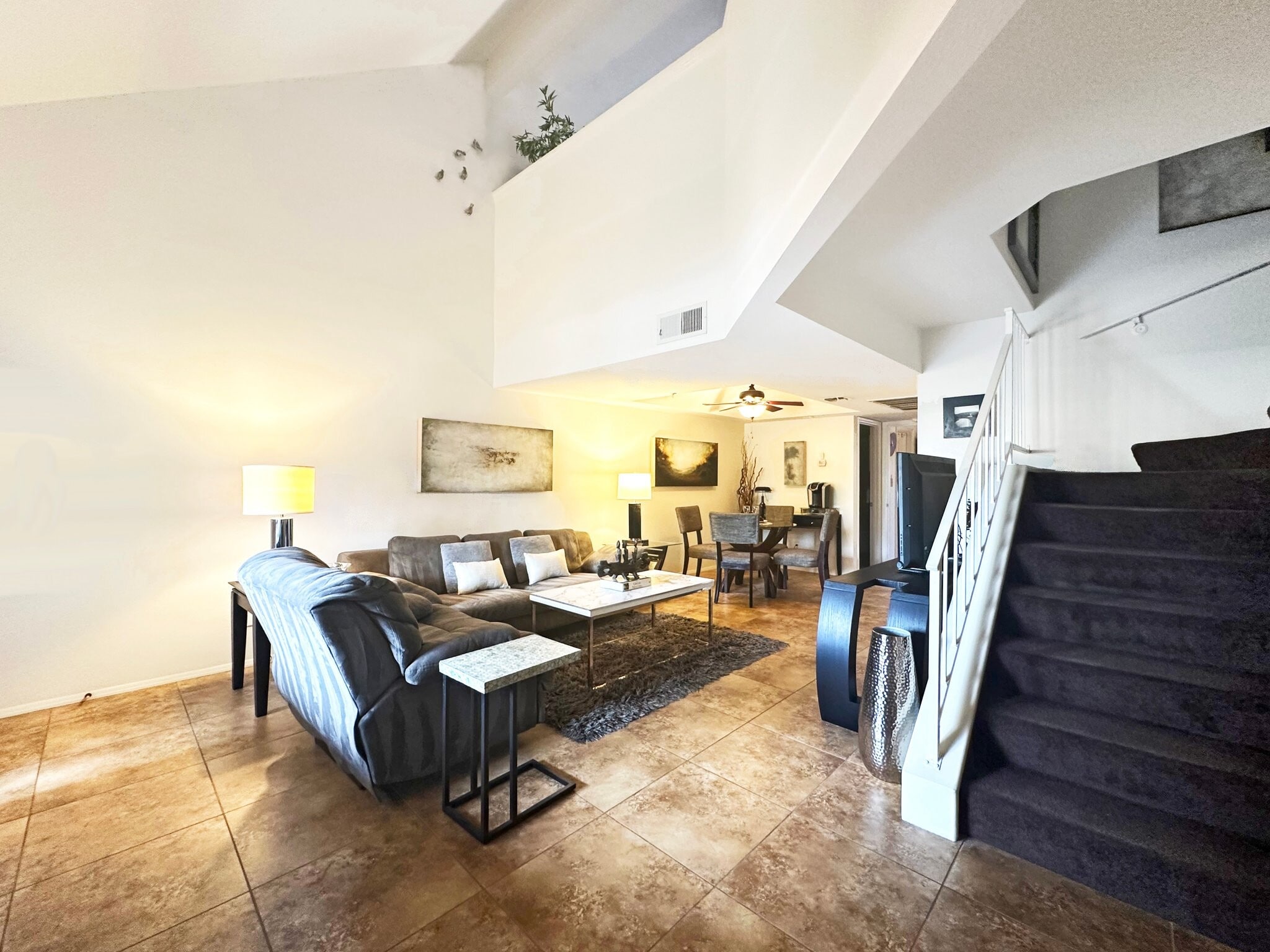 Building Photo - 1211 N Miller Rd