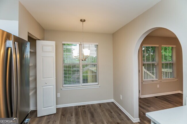 Building Photo - 1041 Crest Ridge Pl SW