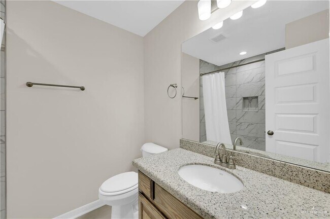 Building Photo - 23 Sereno St