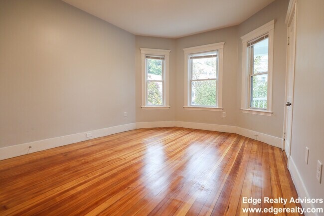 Building Photo - 34 Bostonia Ave