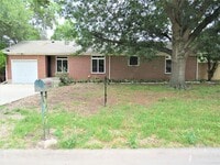 Building Photo - 1026 Thomas St