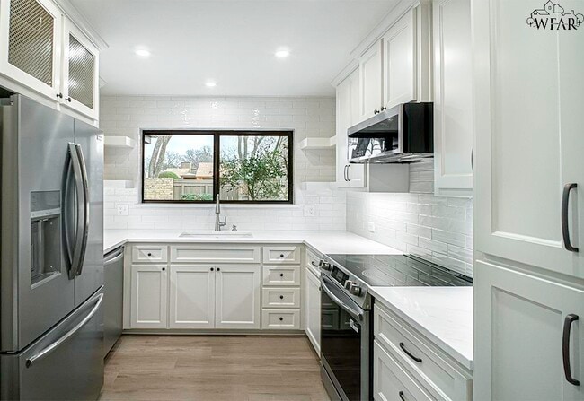 Building Photo - 2824 Mill Valley Dr