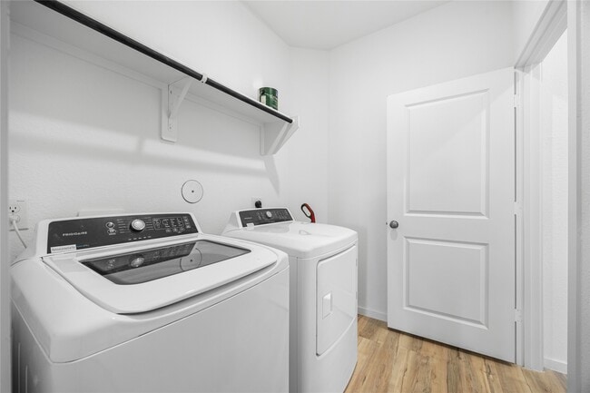 Building Photo - 2627 Olivine Stone Dr